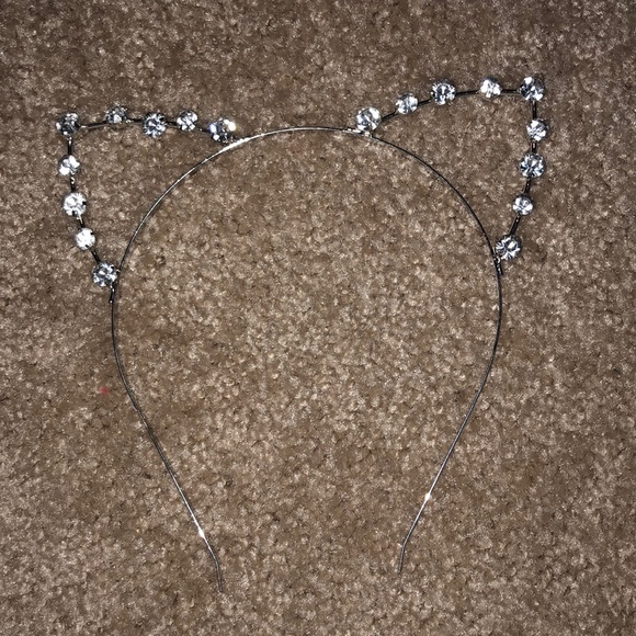 Accessories - 🐱 Cat Ears Headband